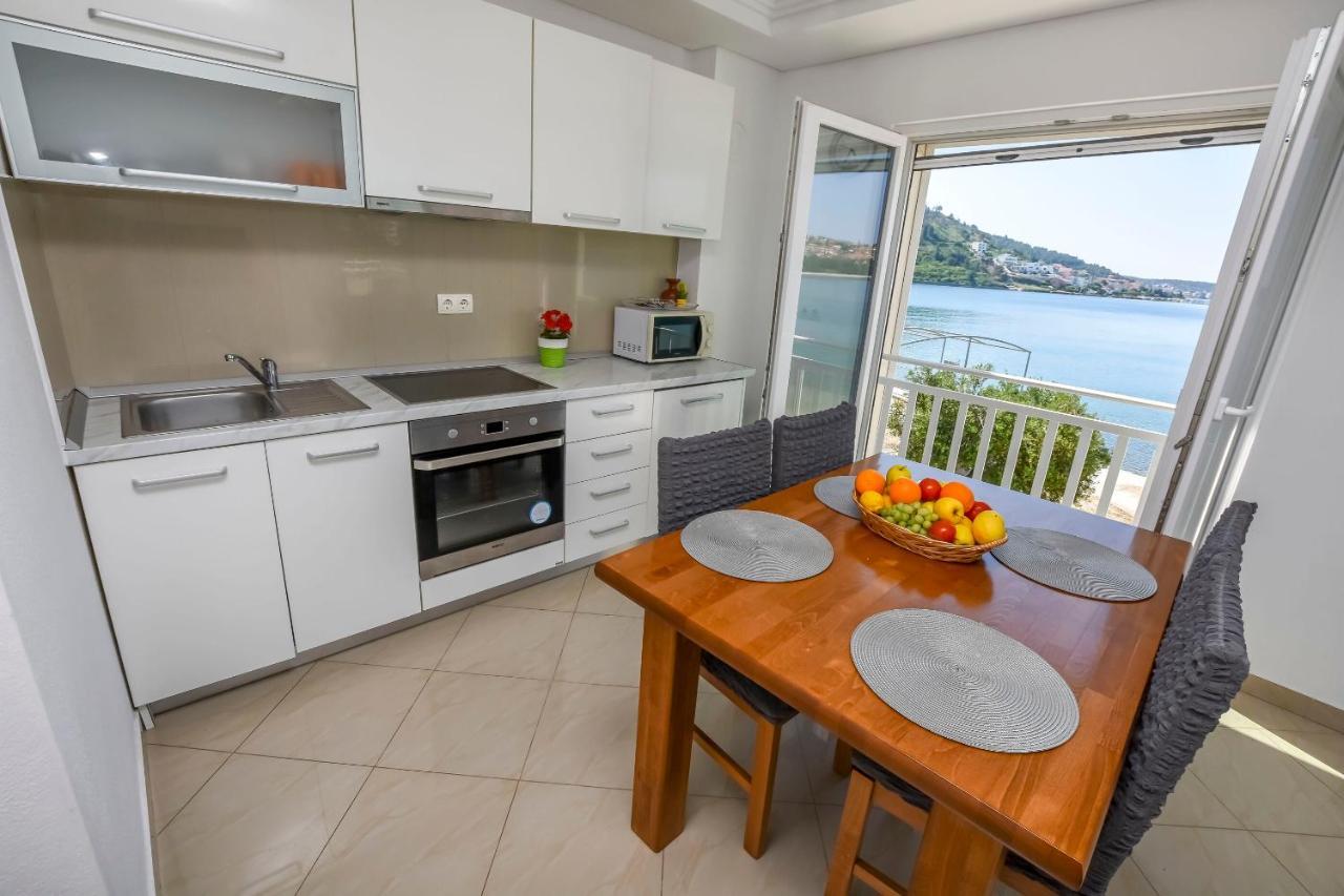 Apartments Silvana 로고즈니차 외부 사진