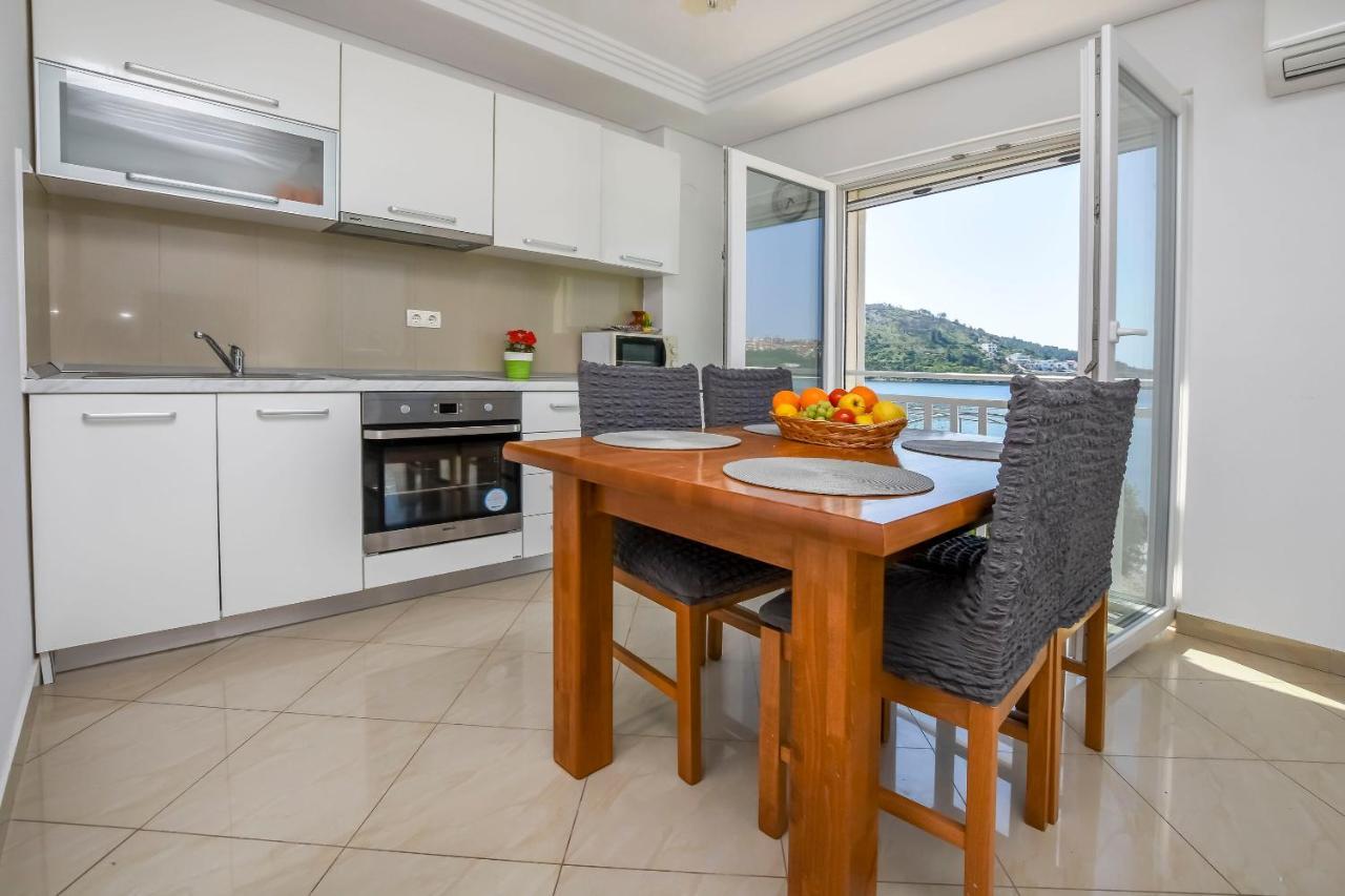 Apartments Silvana 로고즈니차 외부 사진