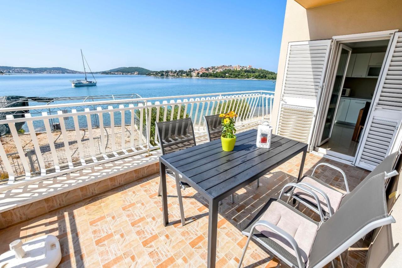 Apartments Silvana 로고즈니차 외부 사진