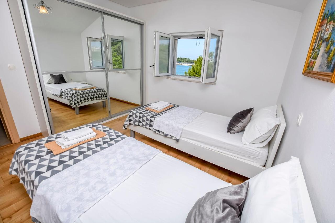 Apartments Silvana 로고즈니차 외부 사진