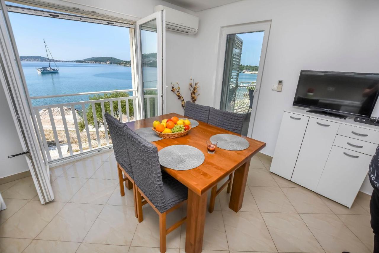 Apartments Silvana 로고즈니차 외부 사진