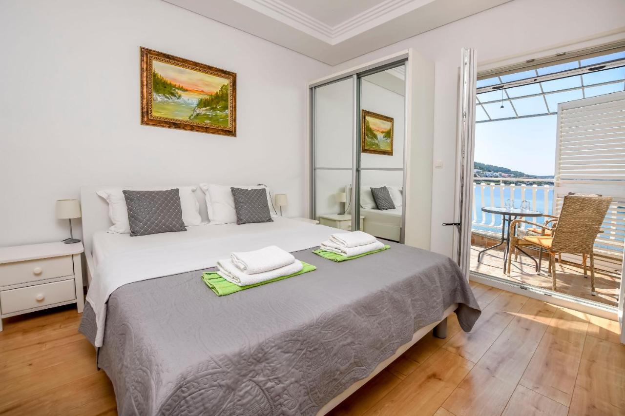 Apartments Silvana 로고즈니차 외부 사진